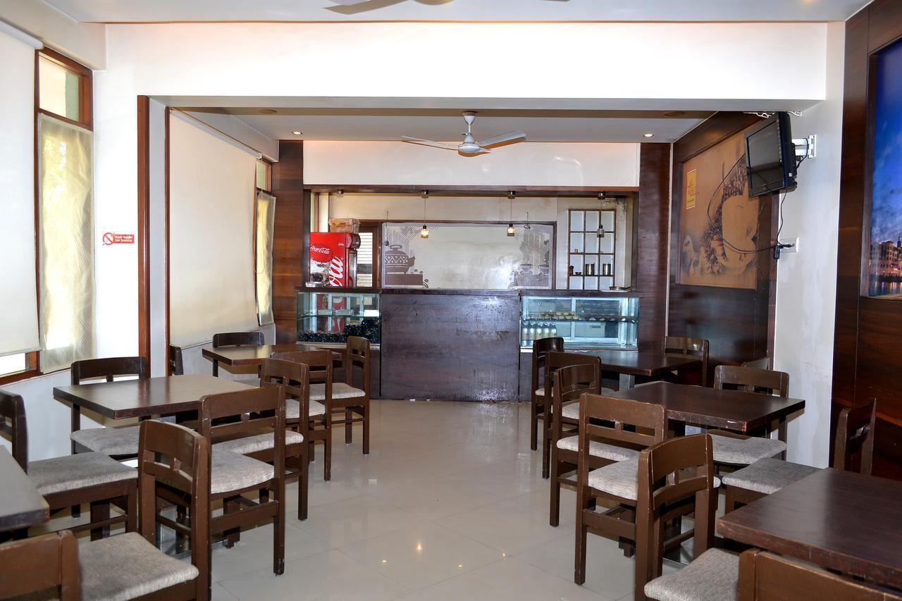 Jaffer Bhai'S Brickland Hotel Панчгани Экстерьер фото